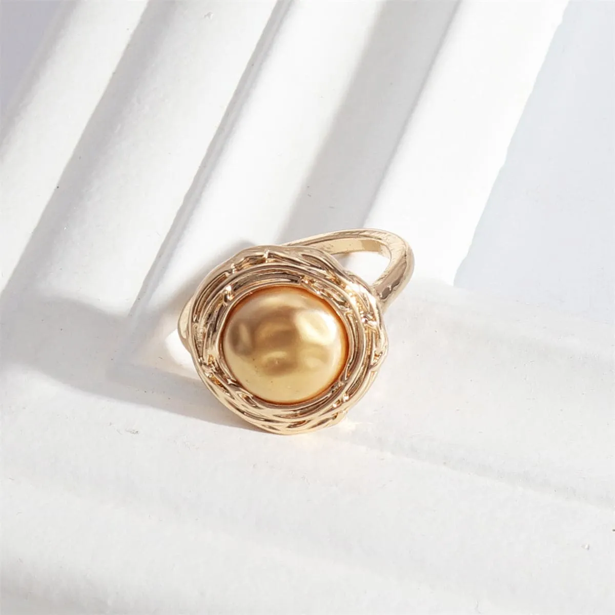 18K Gold-Plated Pearl Round Coil Ring