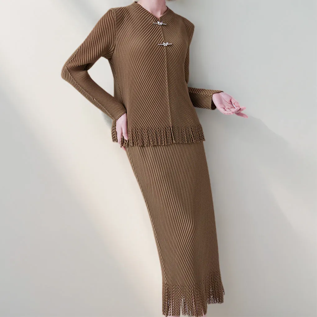 2025 Design sense niche tassel fashion suit noble women's clothing medium and long hip skirt pleated temperament two-piece set Popular style