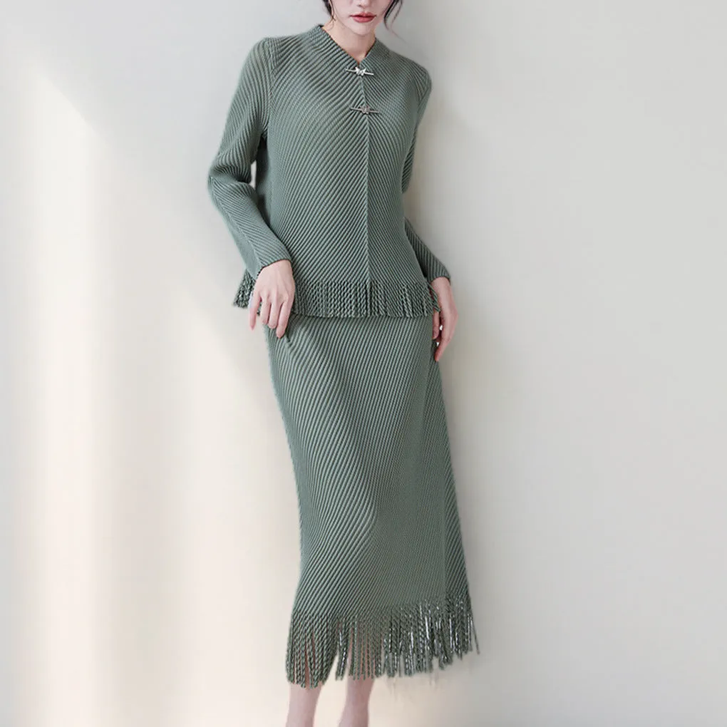 2025 Design sense niche tassel fashion suit noble women's clothing medium and long hip skirt pleated temperament two-piece set Popular style
