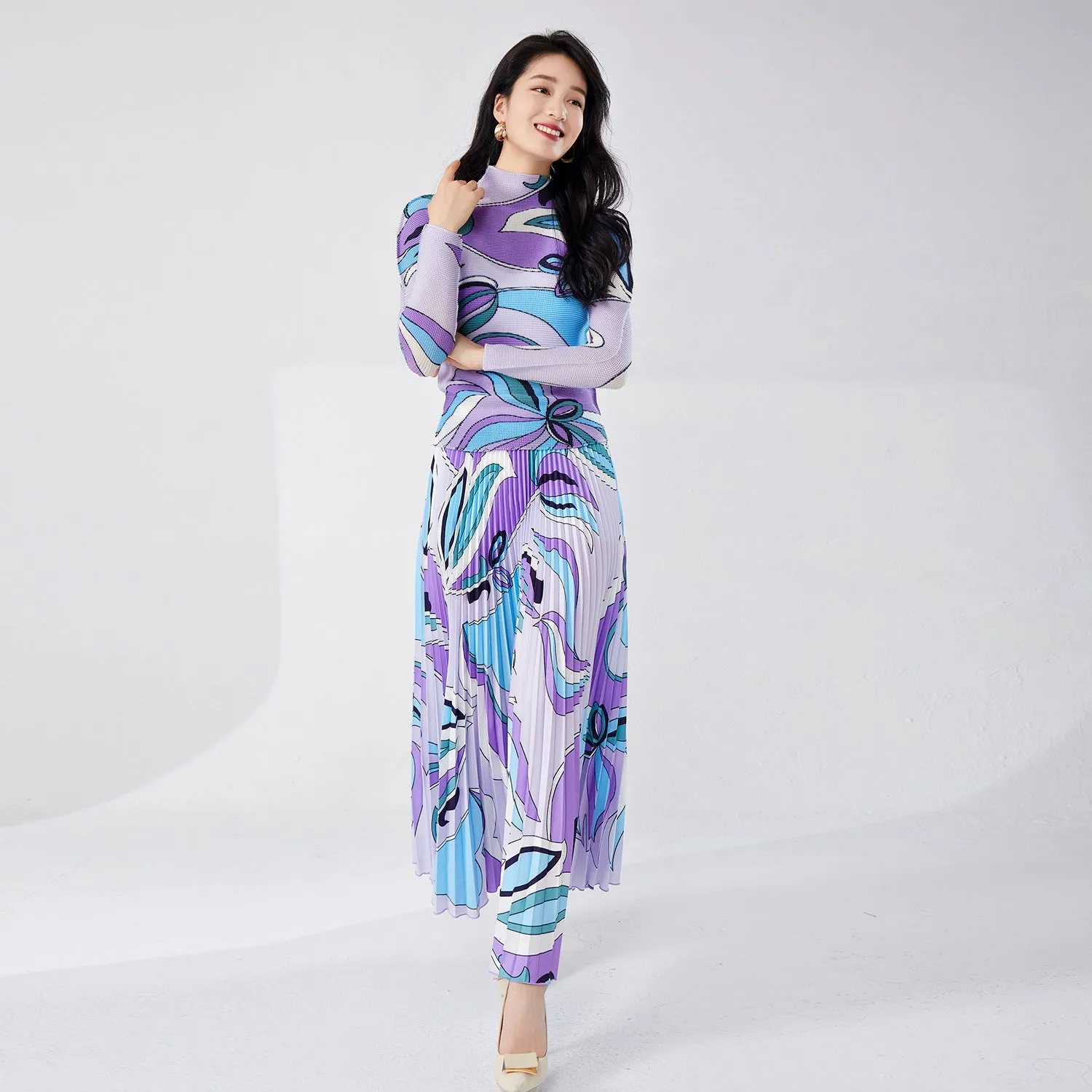 2025 Fashion suit Women's pleated two-piece set  new long skirt High-end suit Hot style