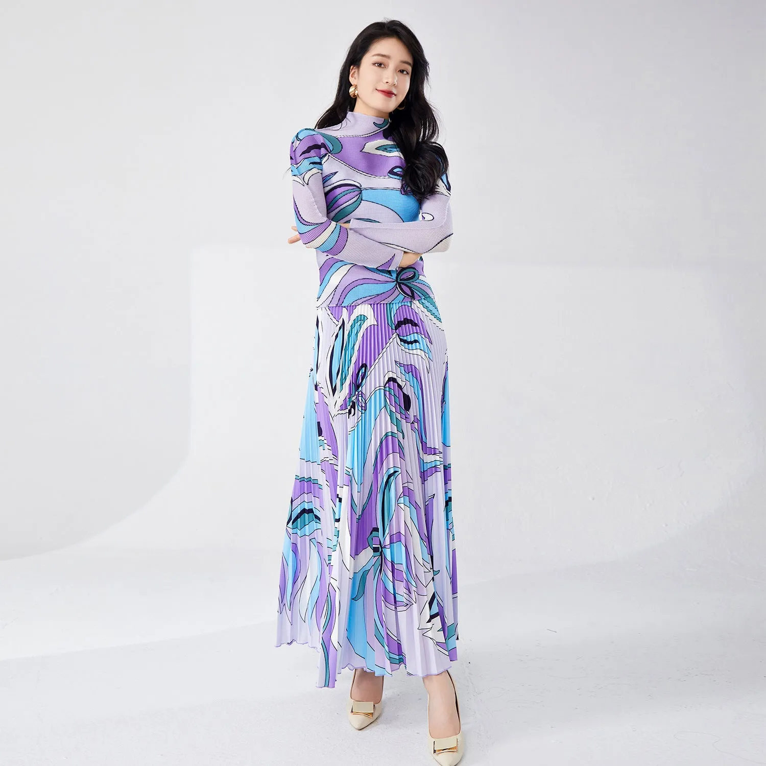 2025 Fashion suit Women's pleated two-piece set  new long skirt High-end suit Hot style