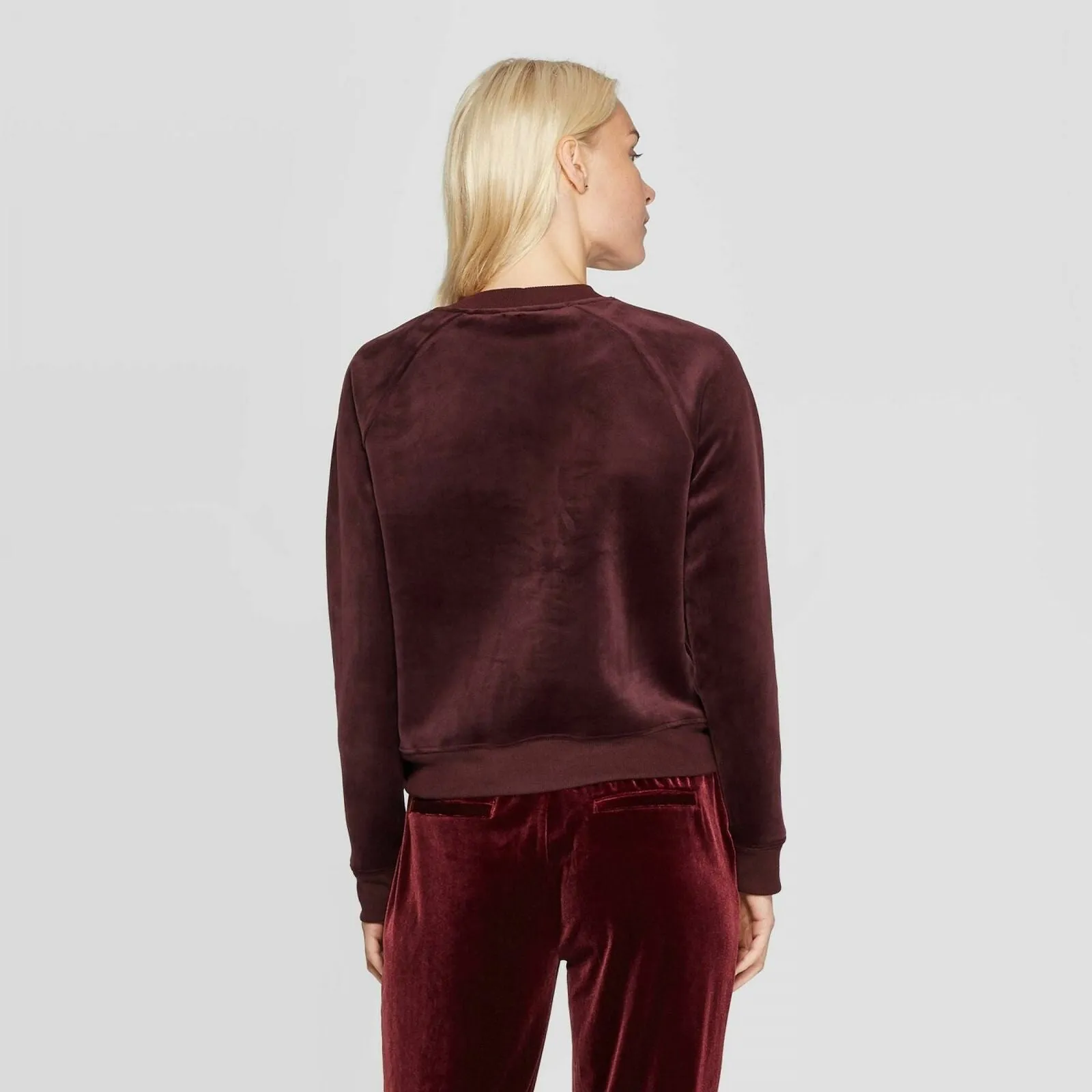 A New Day Women's Regular Fit Crewneck Velour Pullover Top