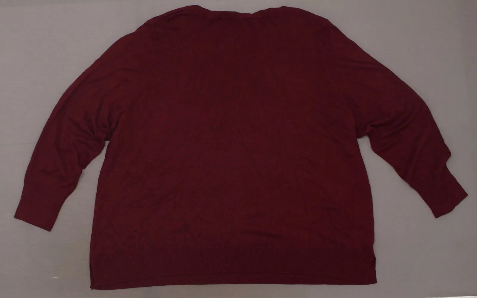 Ava & Viv Women's Plus Size Long Sleeve V-Neck Pullover Sweater