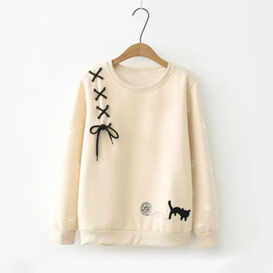 Bow-Knot Kitty Yarn Ball Sweatshirt J10004