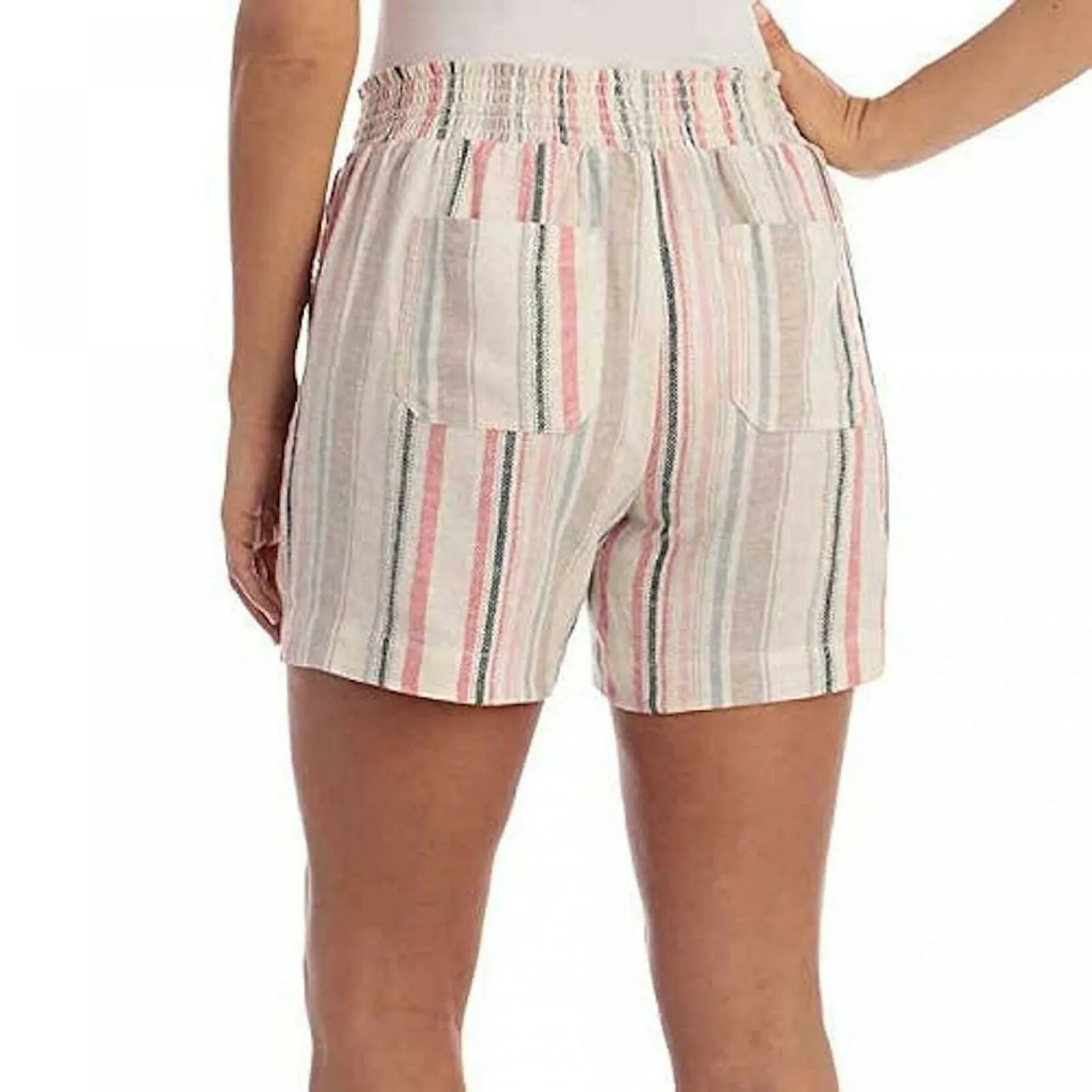 Briggs Women's Smocked Waist Linen Blend Shorts