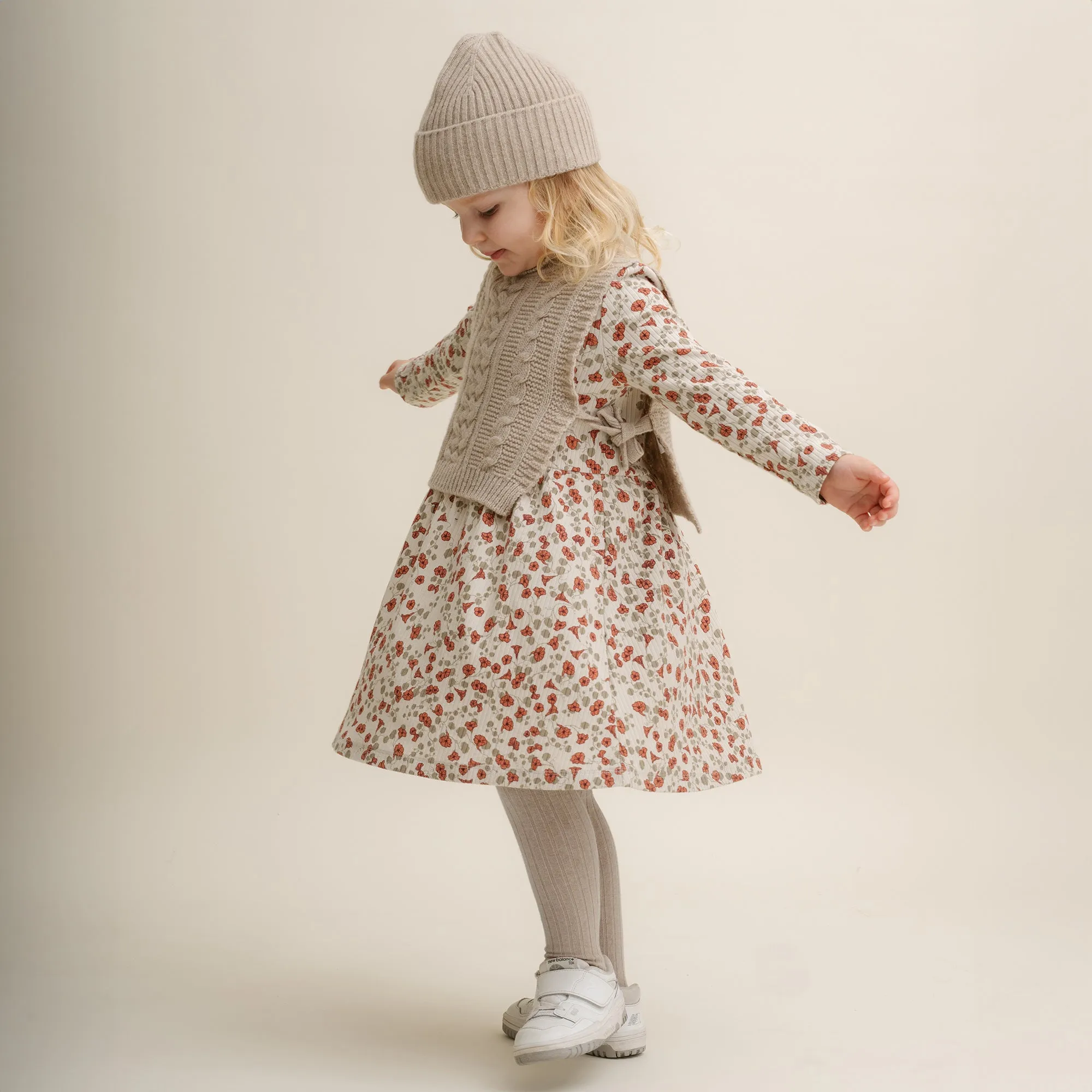 Garbo & Friends Oat Knitted Neckwarmer