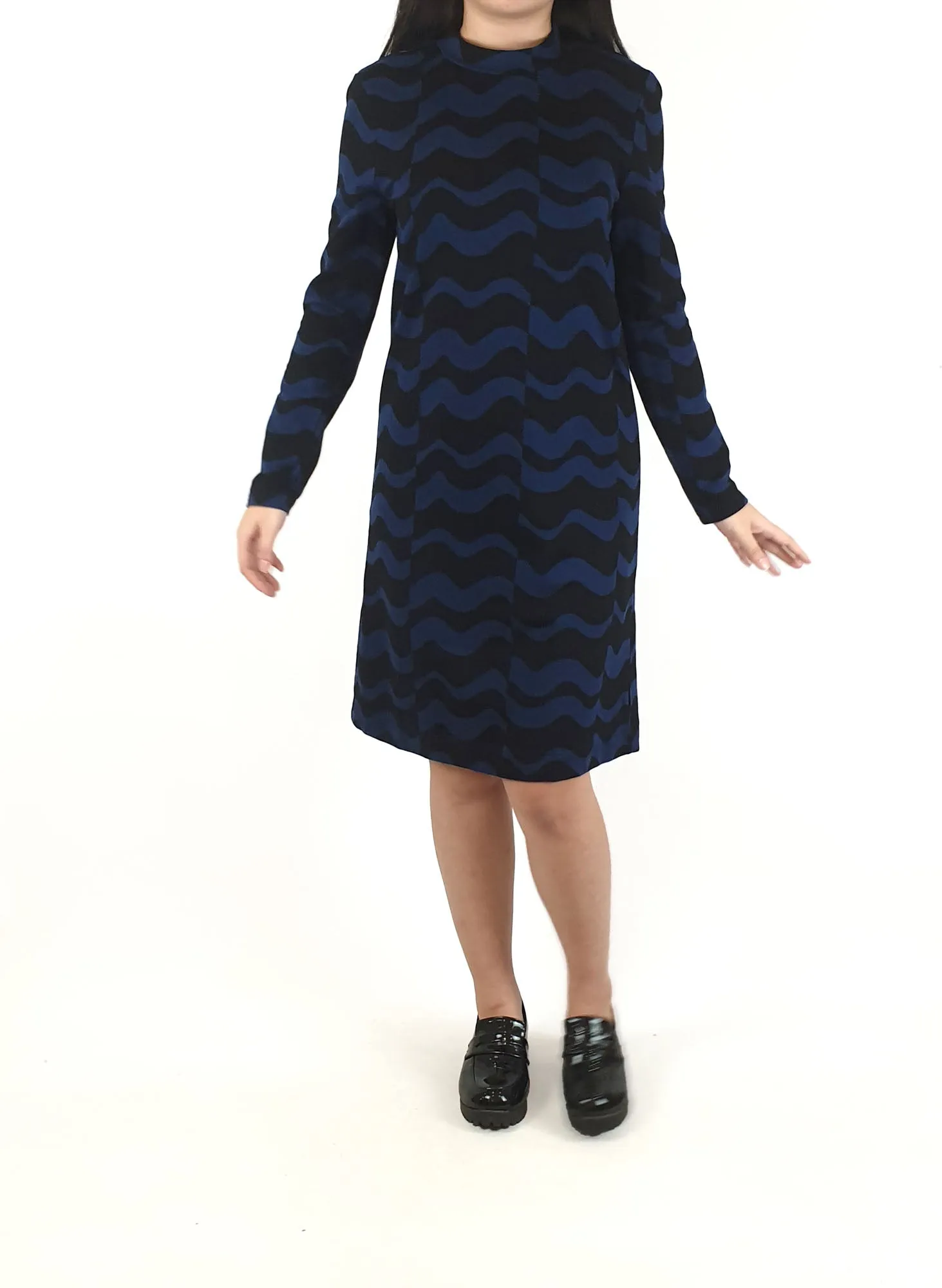 Gorman black and blue wavy striped long sleeve dress size 8 (small fit, best fits size 6)