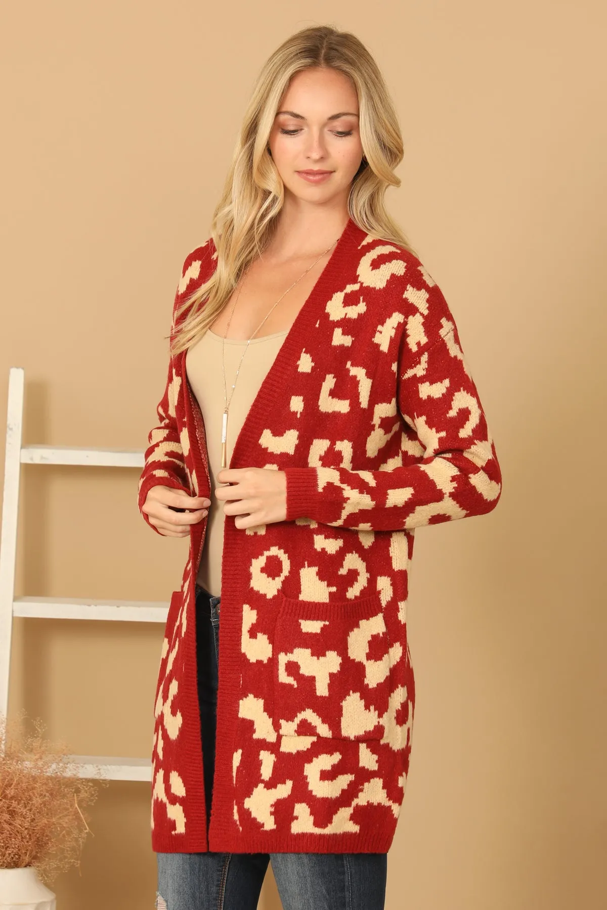 KNITTED FRONT POCKET PRINTED OPEN CARDIGAN