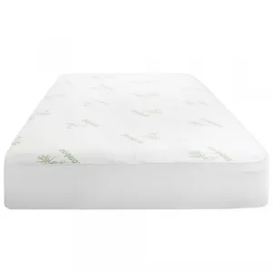 LAURA HILL BAMBOO MATTRESS PROTECTOR