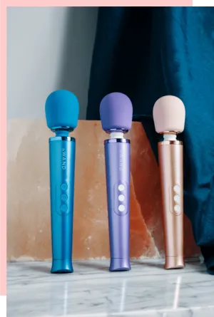 LE WAND Petite - Rechargeable Wand Massager