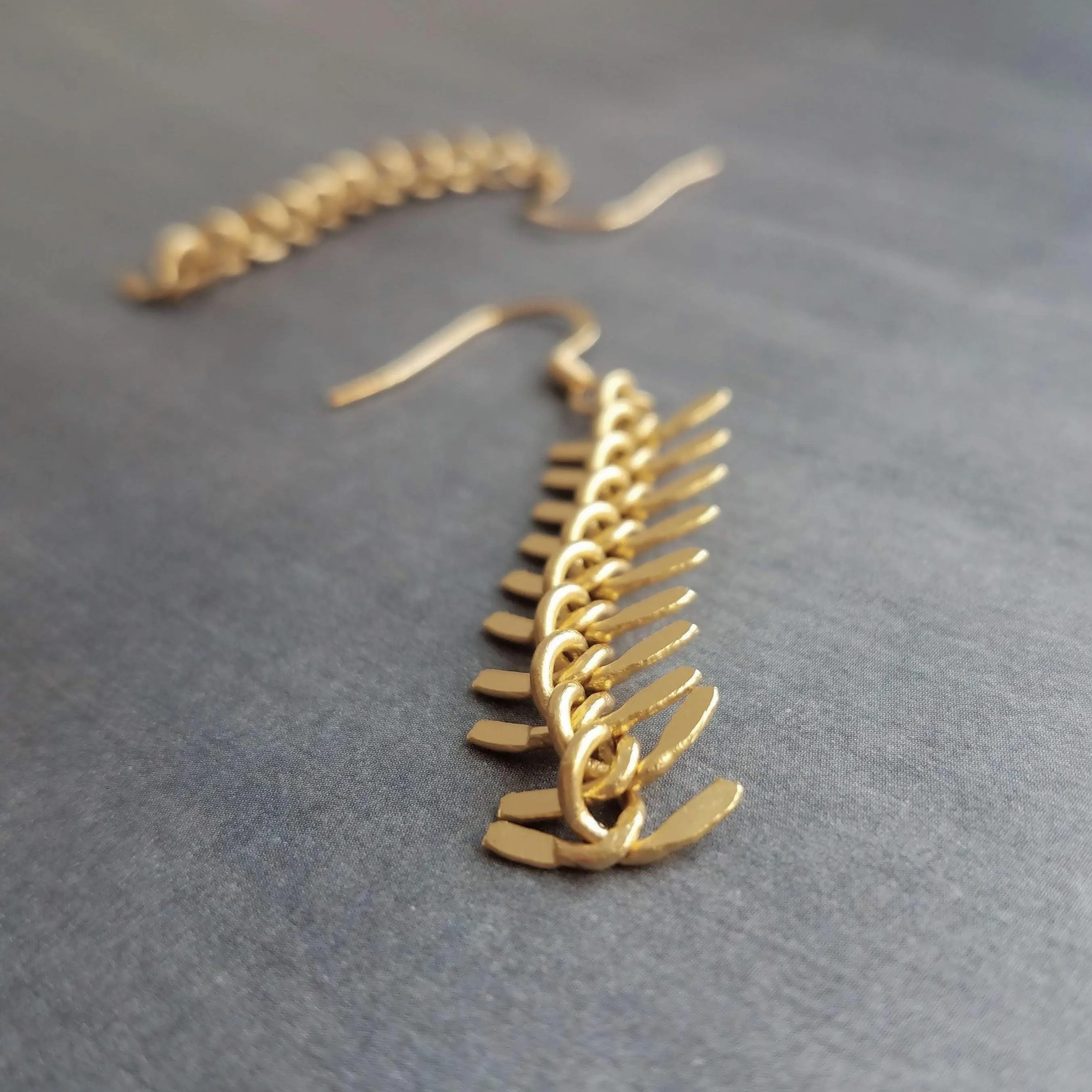 Long Flexible Earrings, silver dangle earring, modern silver earring, chevron earring, fish bone earring, spine vertebrae, feather earring