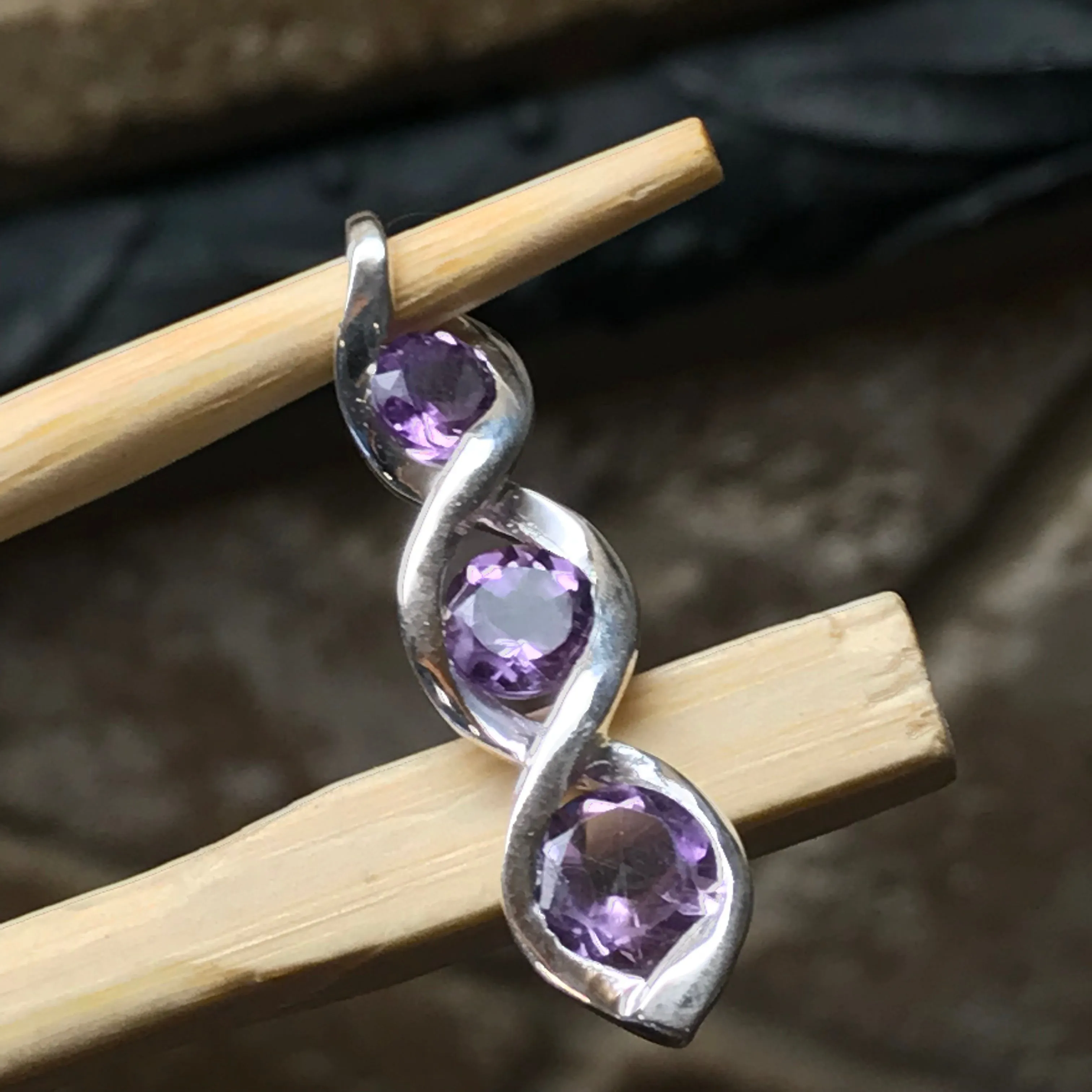 Natural 2.5ct Amethyst 925 Solid Sterling Silver Pendant 28mm