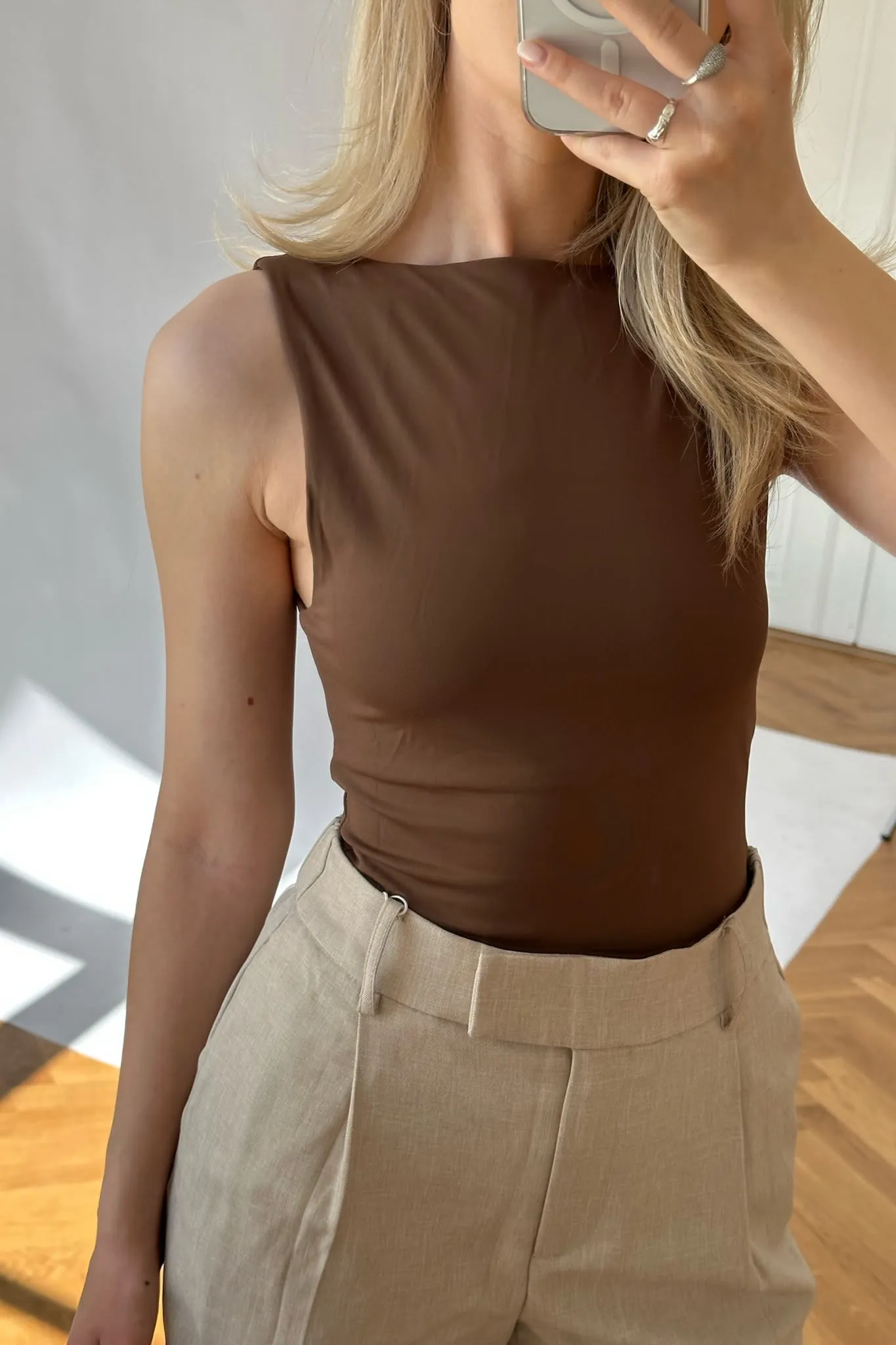 ONLEa Fit Top - Mørkebrun