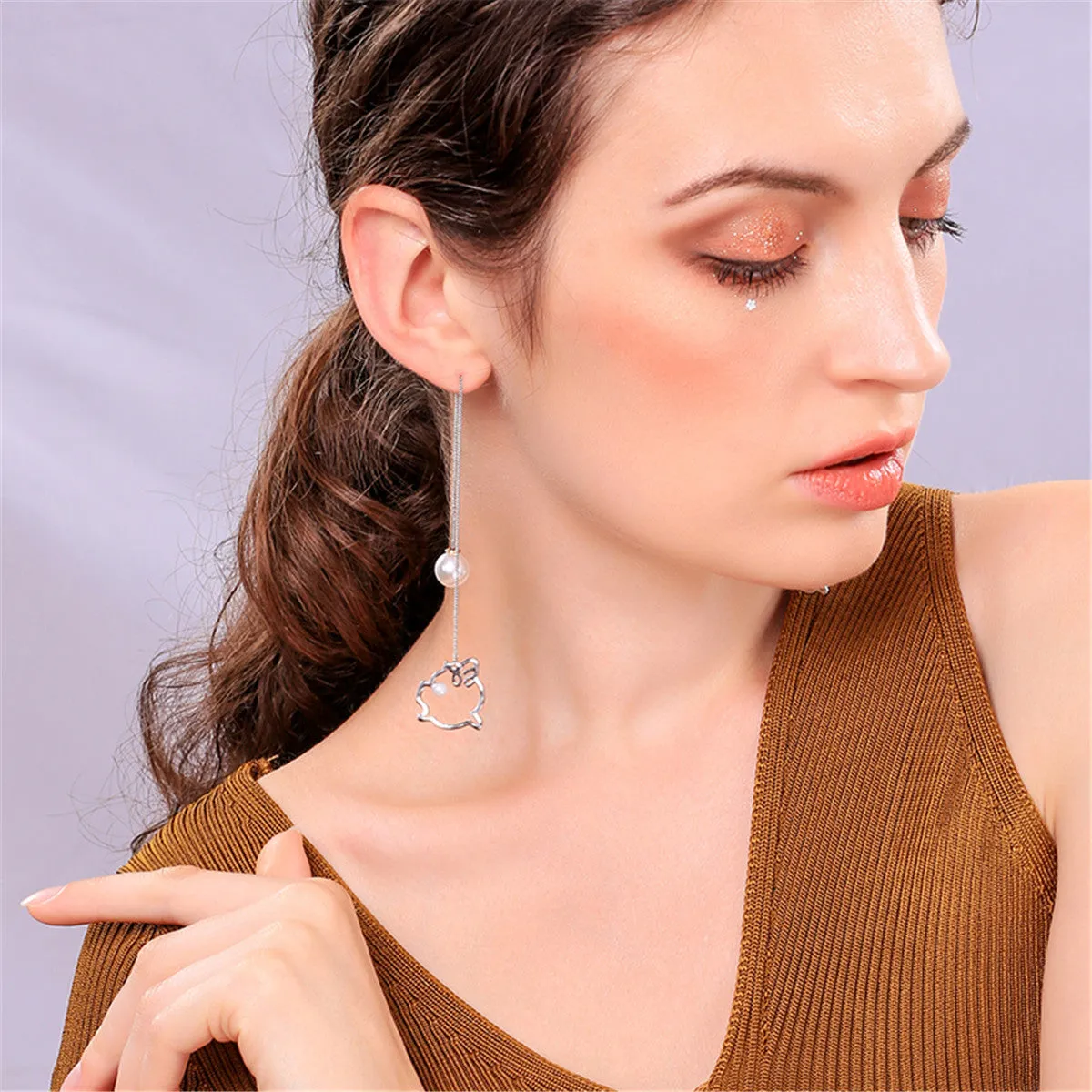 Pearl & Silver-Plated Open-Pig Threader Earrings