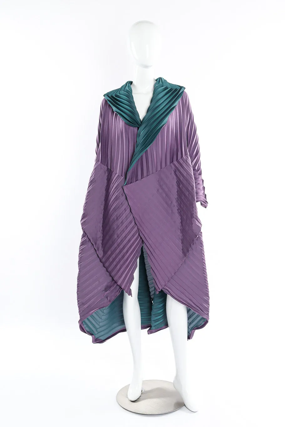 Pleated Contrast Coat