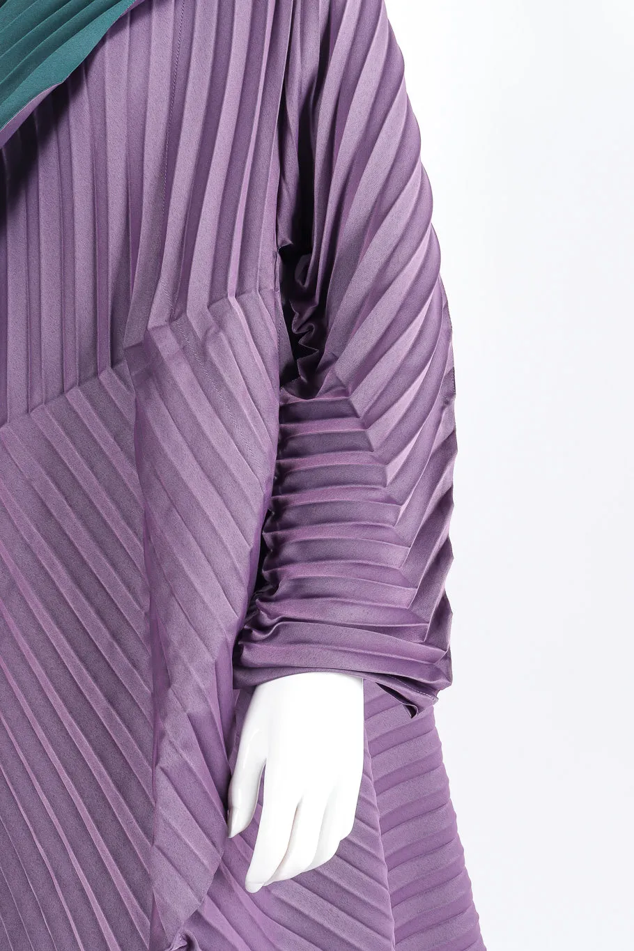 Pleated Contrast Coat