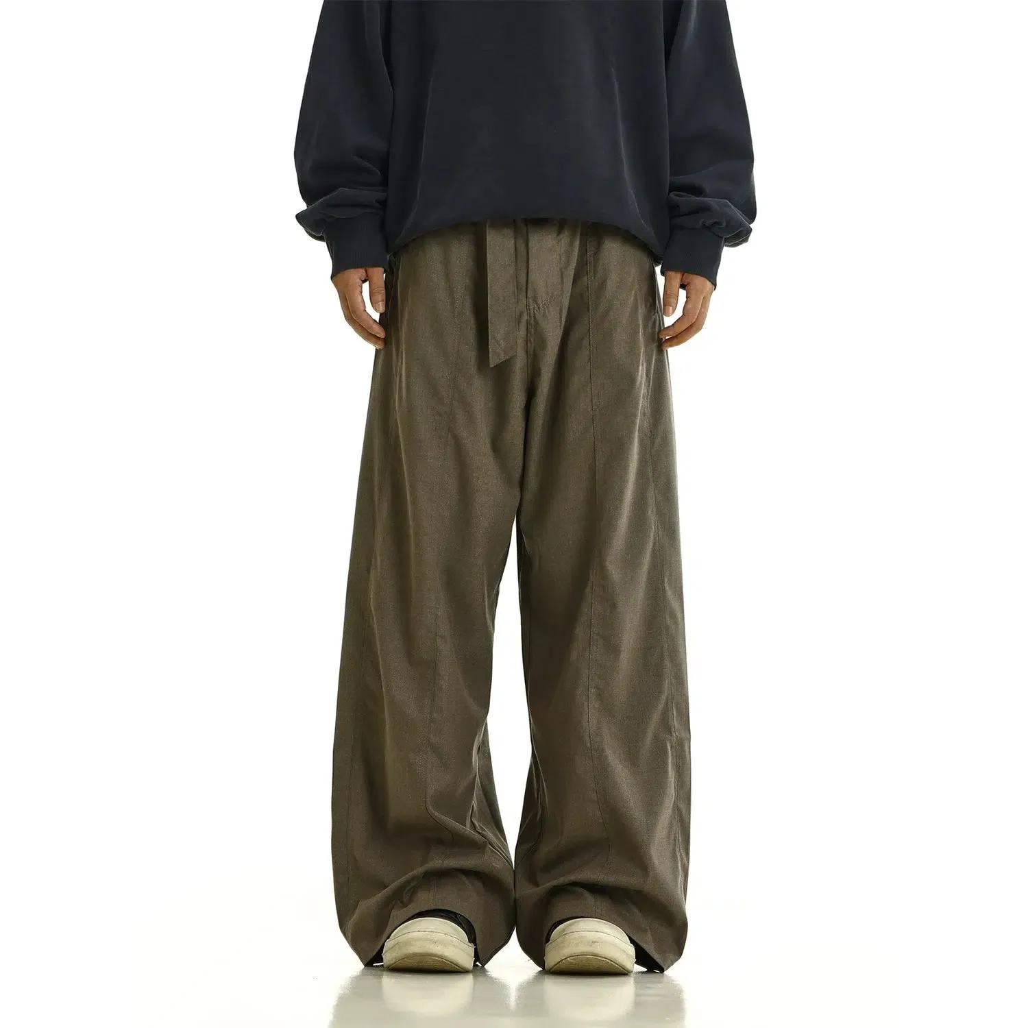 Relaxed Fit Pleated Trousers