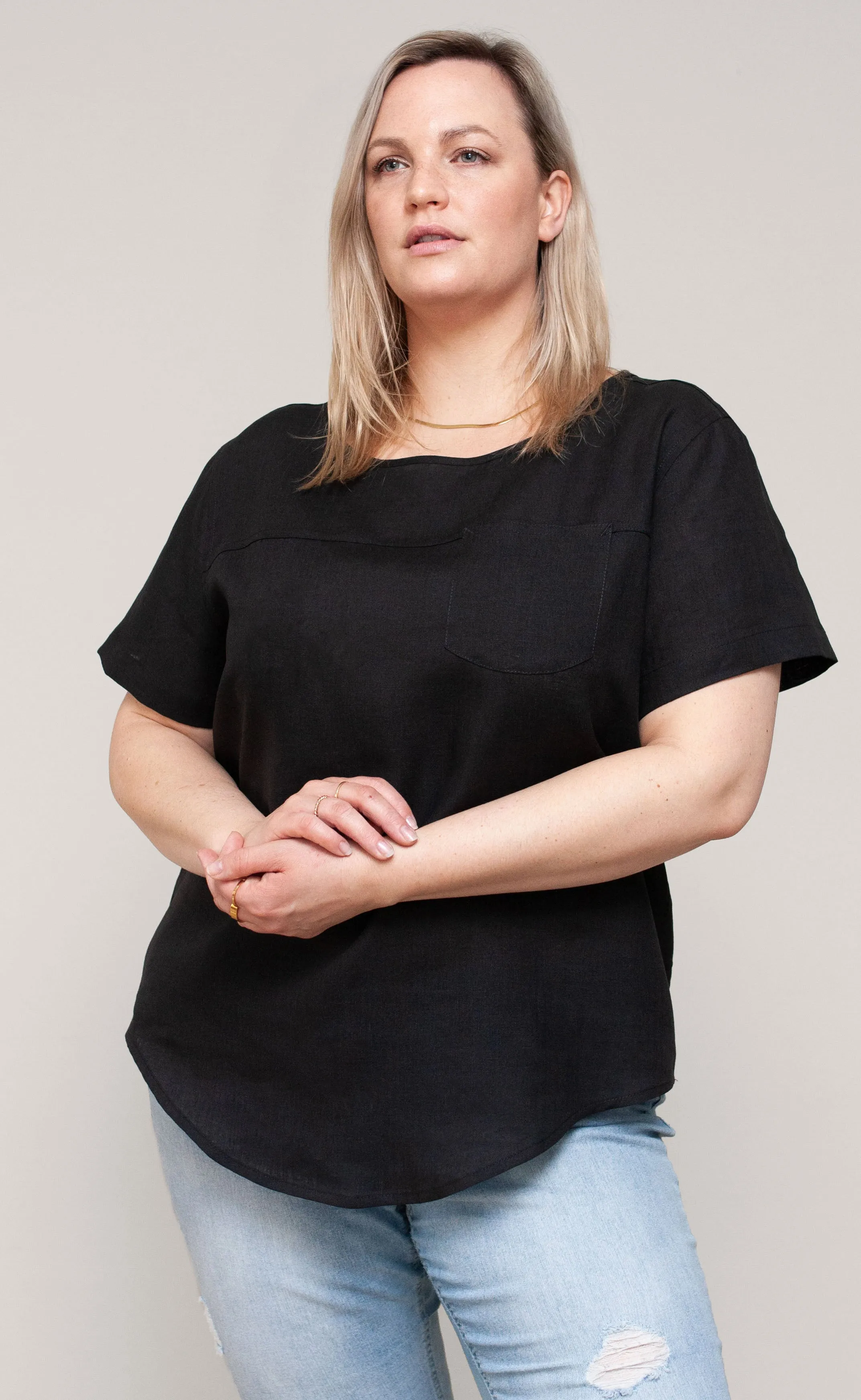 The Friend - Woven Tee - Black 100% Linen