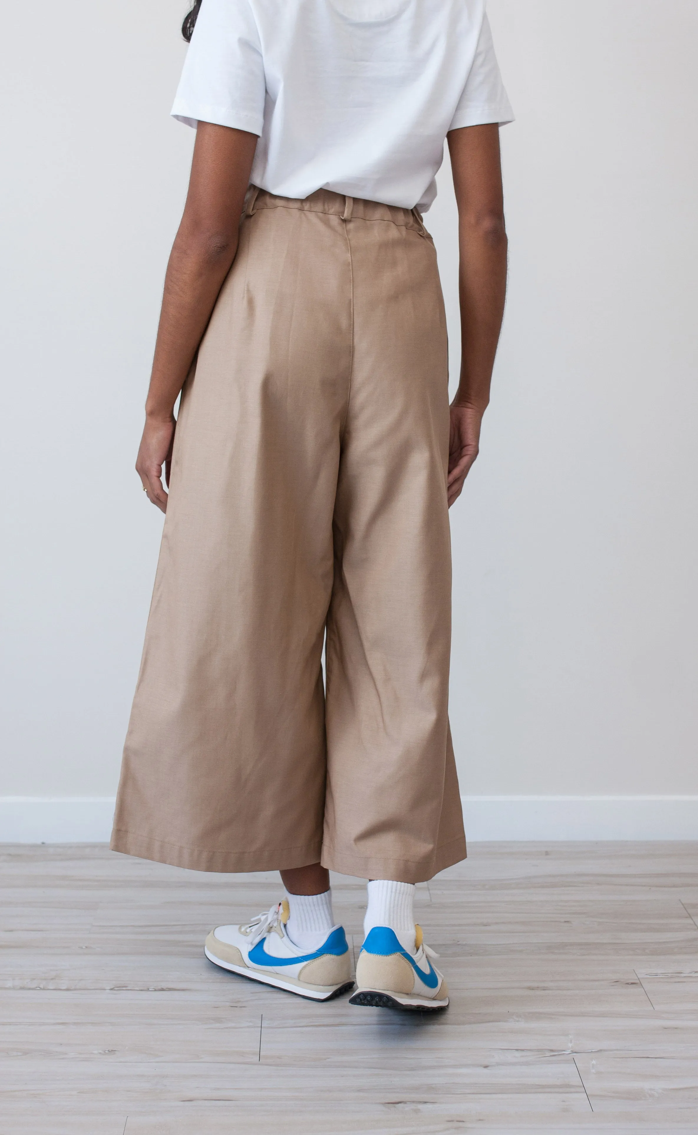 The Minimalist - Tan Wayward Fit Pants