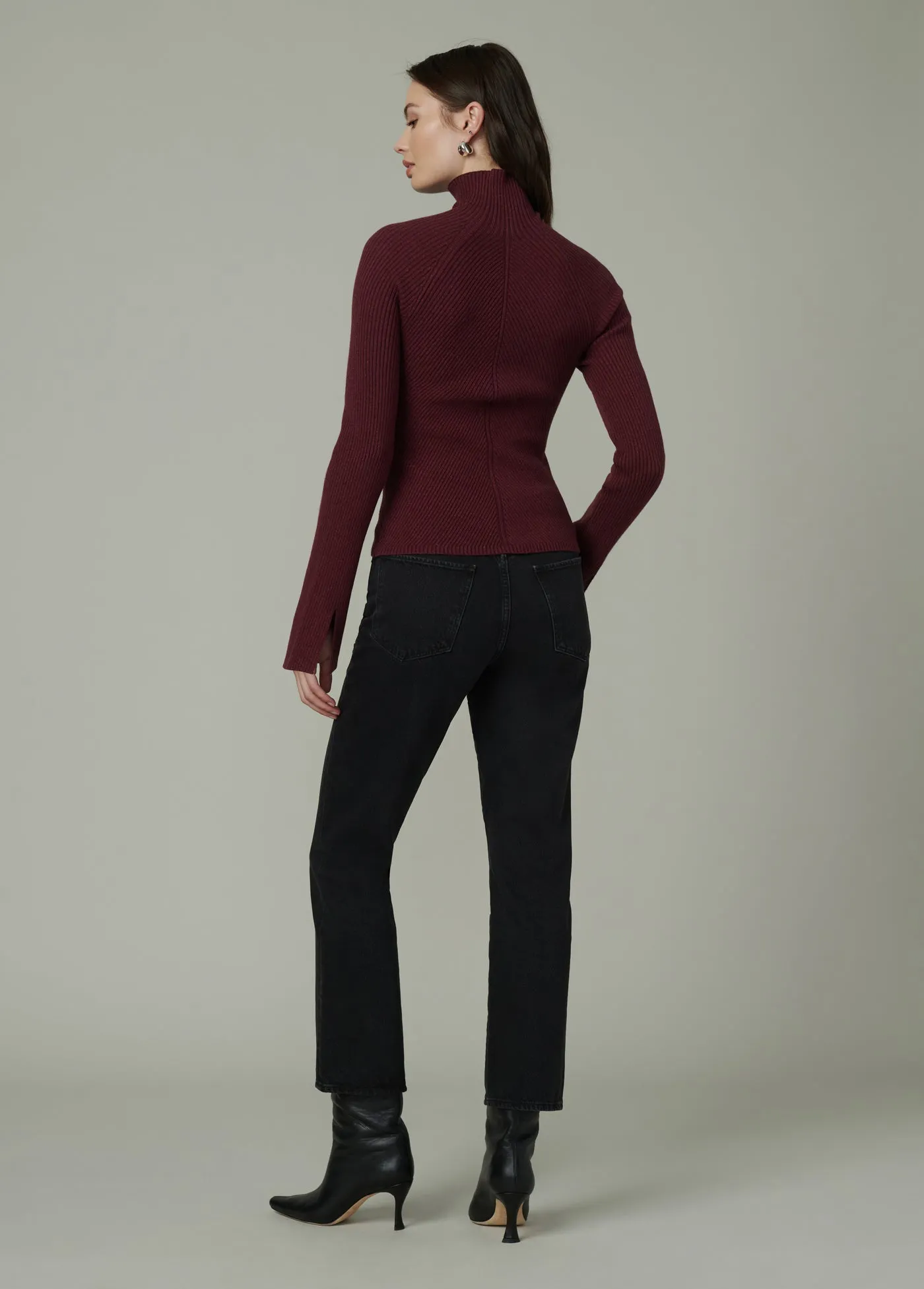 THE PALMER TURTLENECK