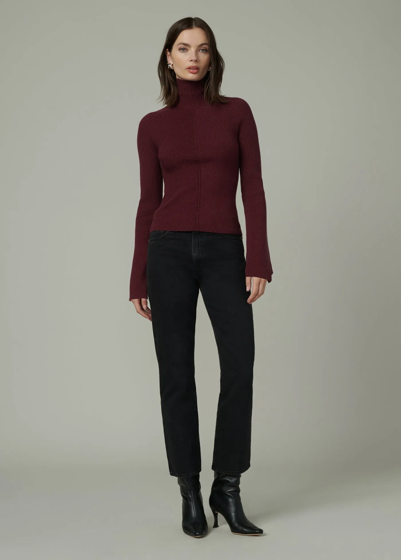 THE PALMER TURTLENECK