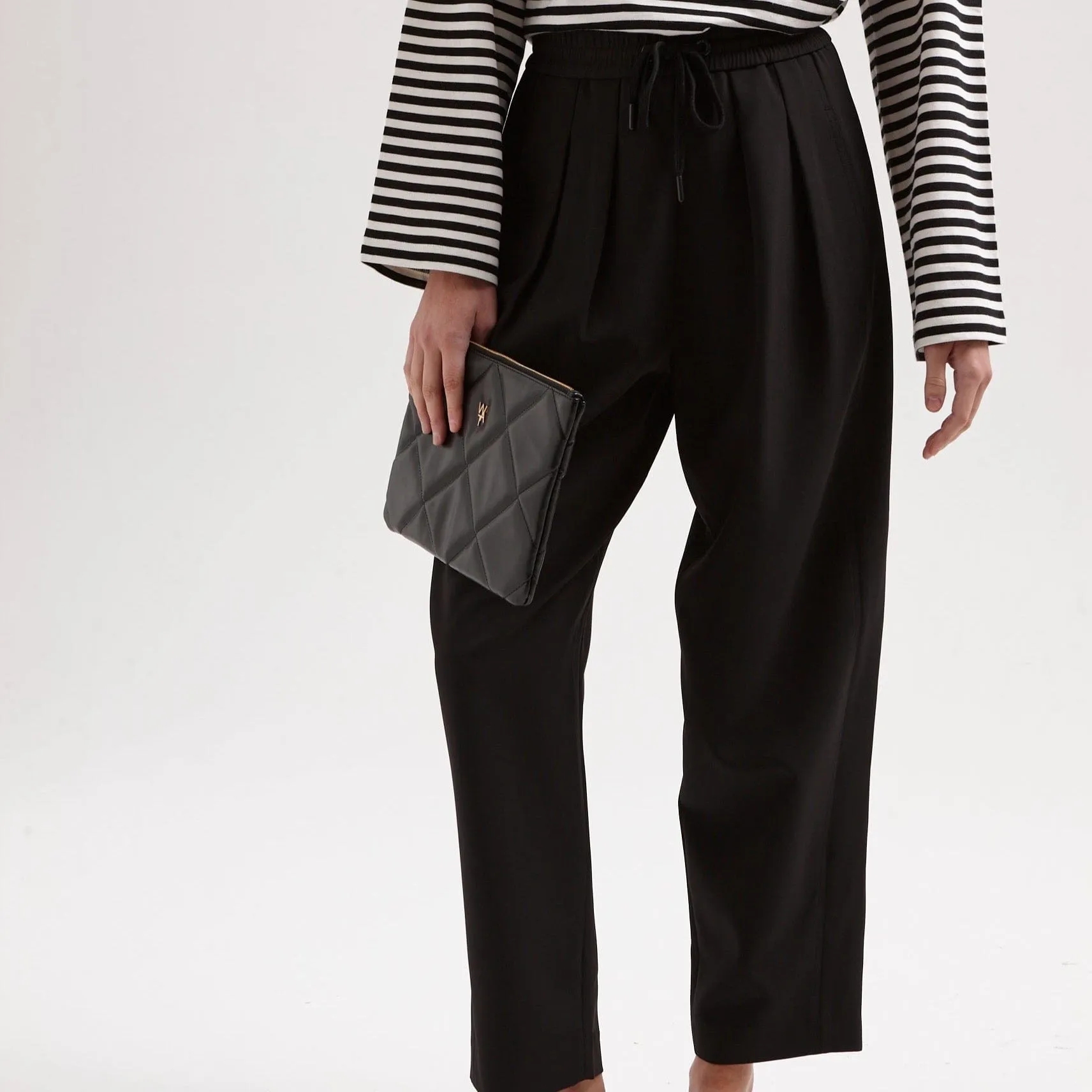 THE ULTIMATE RELAXED TROUSER - BLACK