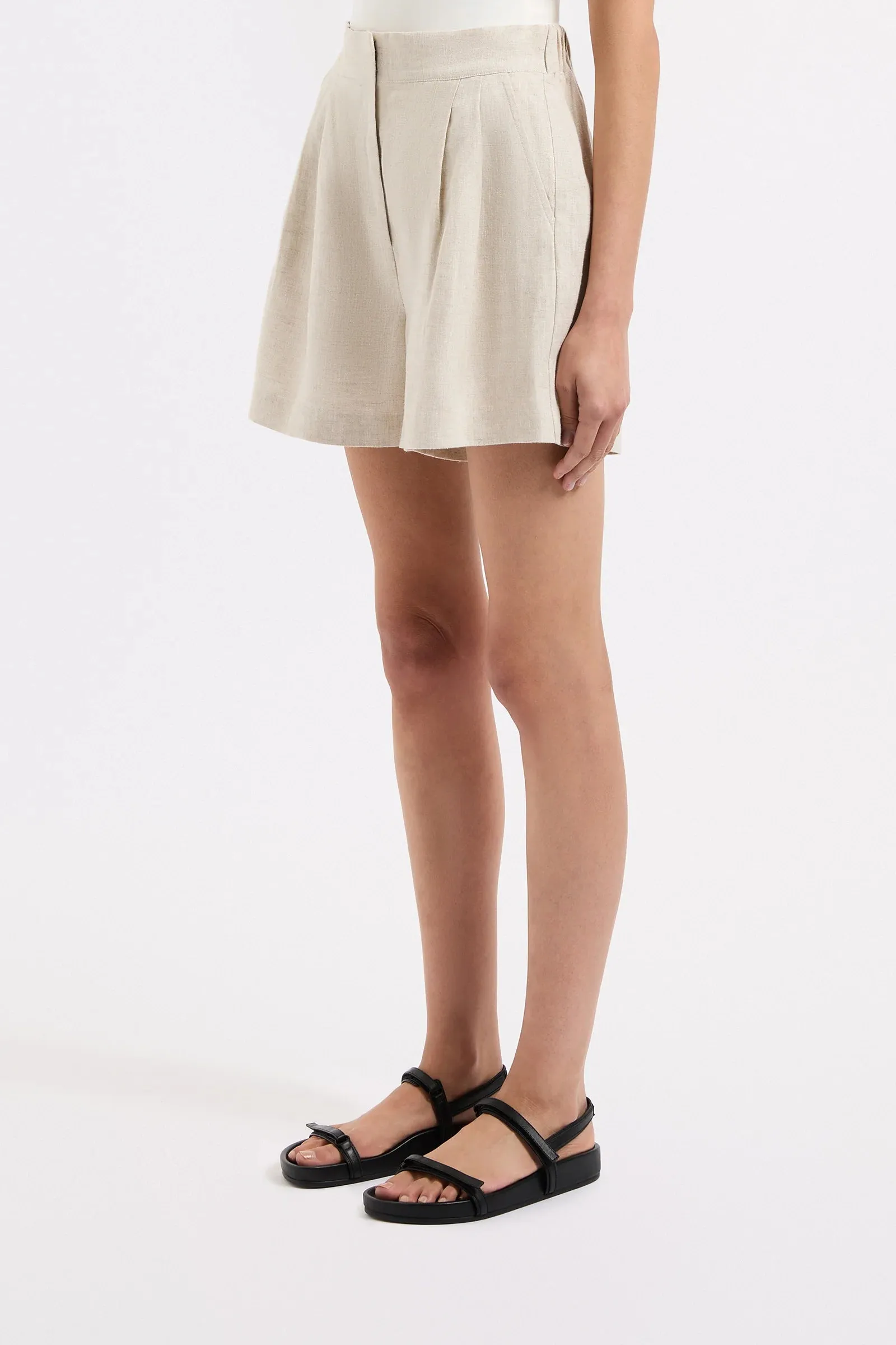 THILDA TAILORED SHORT