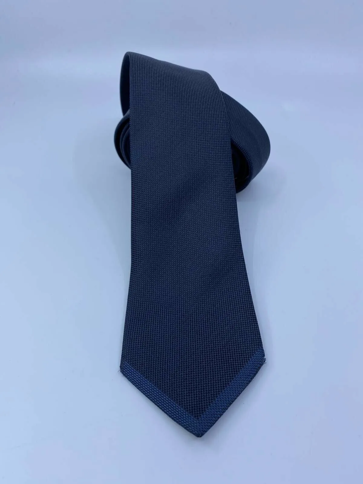 Uniformes Silk Tie with Constrasting Tip