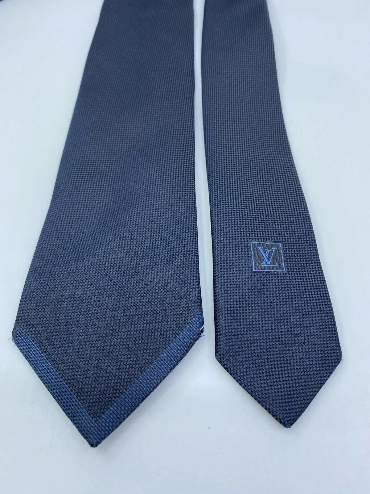 Uniformes Silk Tie with Constrasting Tip