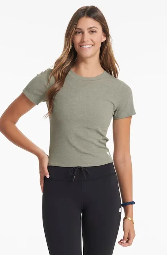 Vuori Women's Pose Fitted Tee