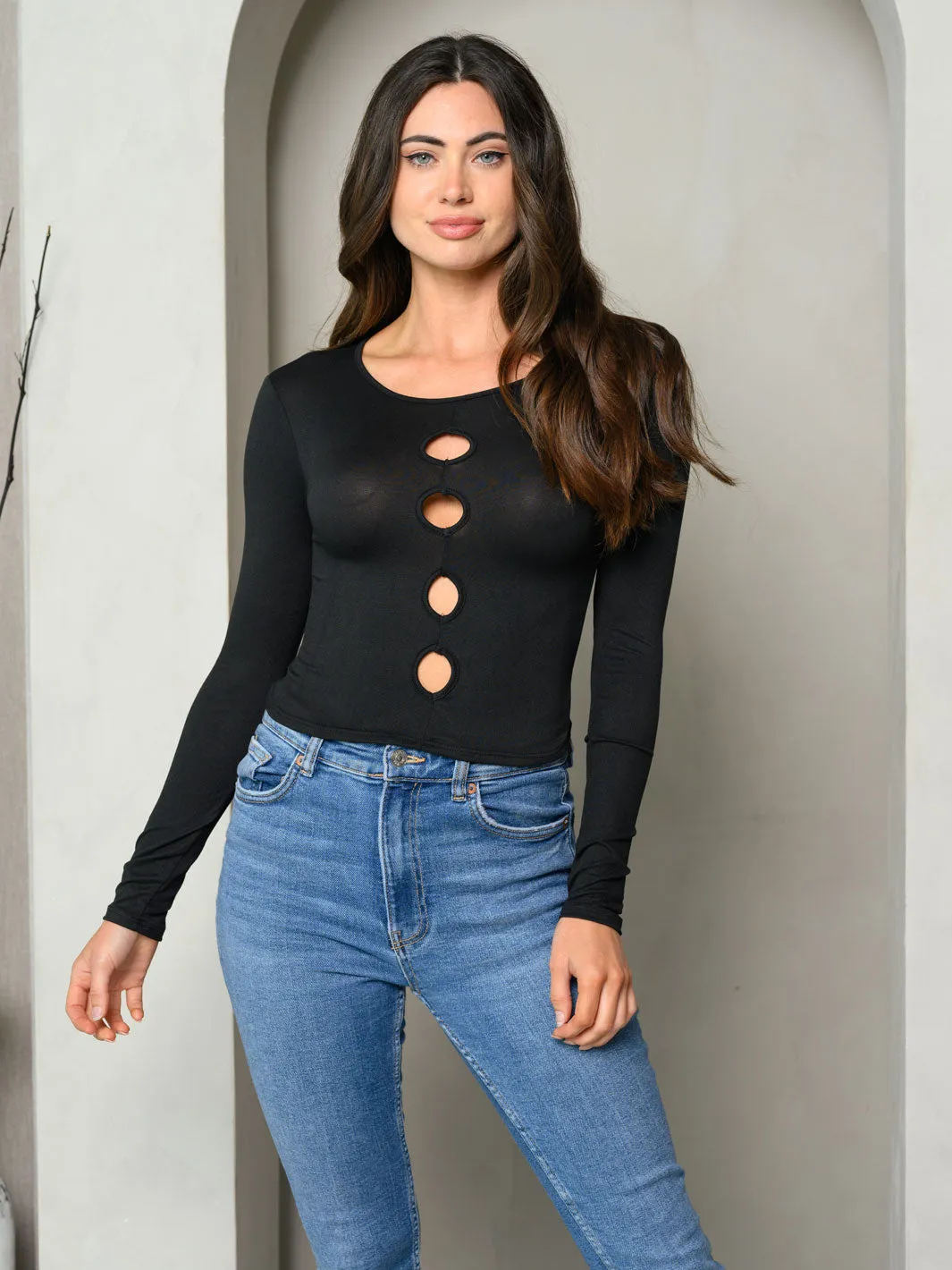 WOMEN'S LONG SLEEVE FRONT CUT OUT TOP
